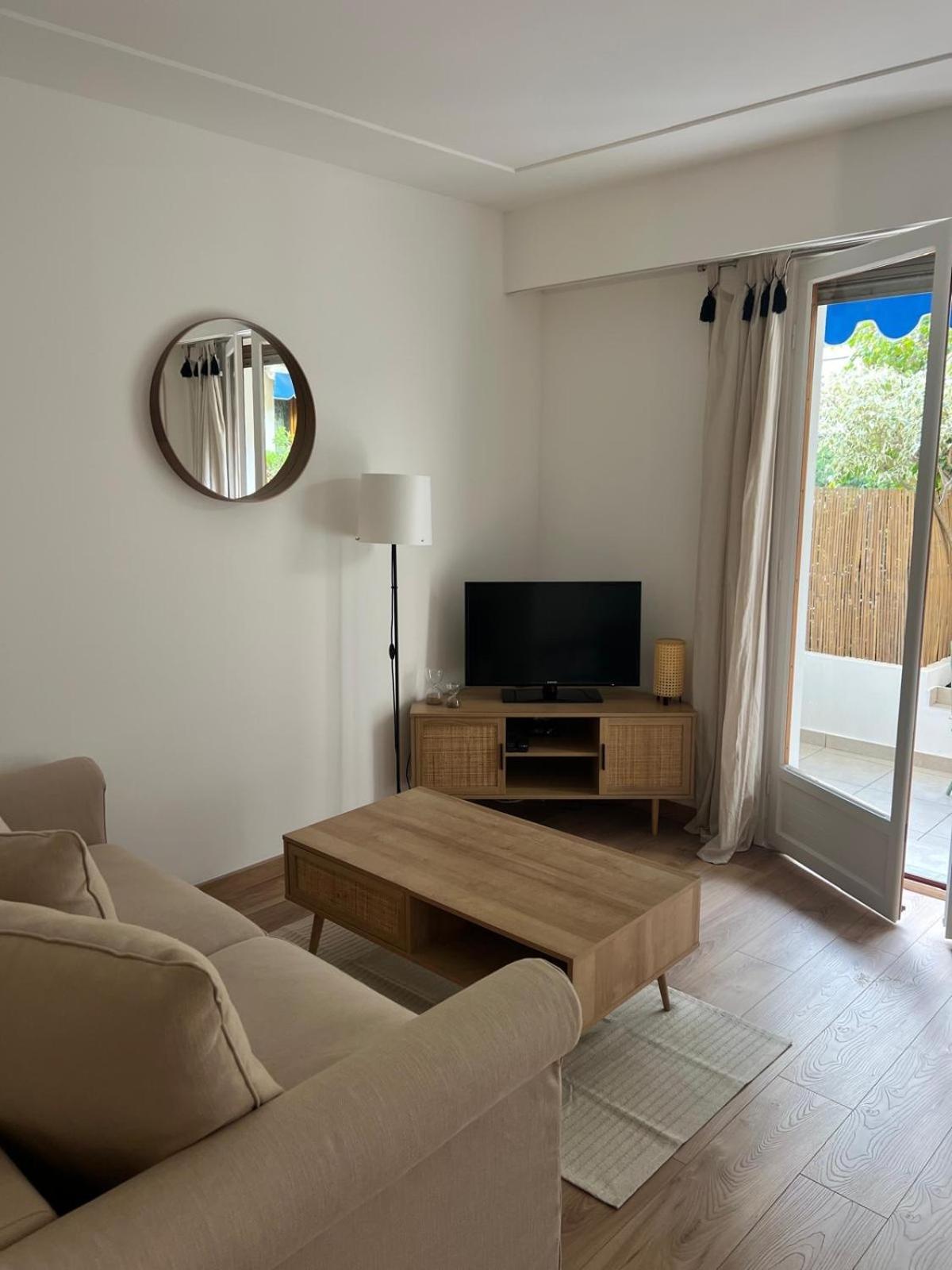 Jolie Studio En Centre-Ville Beaulieu-sur-Mer Kültér fotó